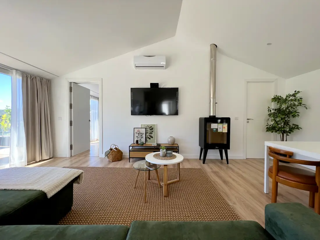 Sala com salamandra